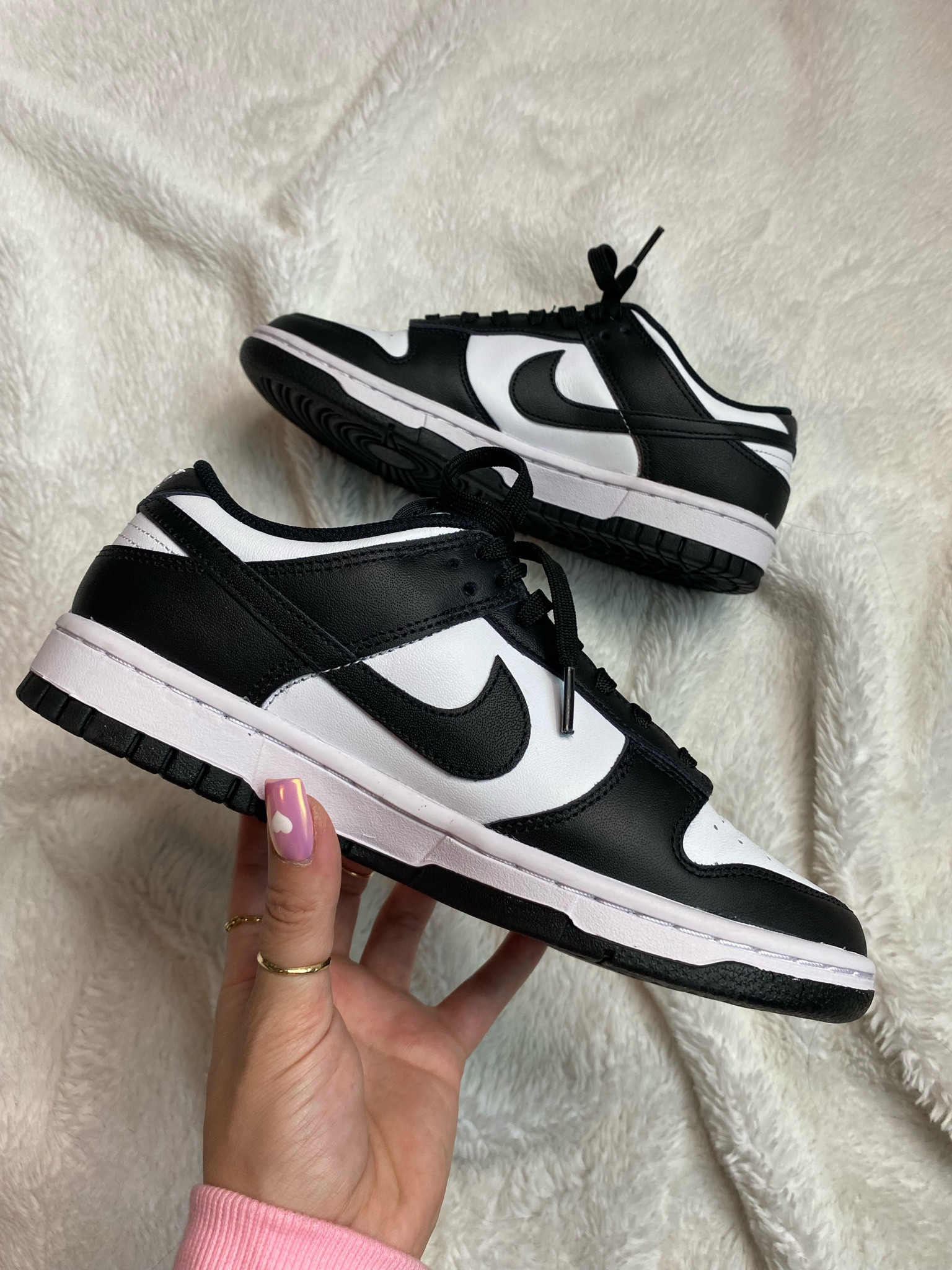 sneakers must have 🐼🖤🤍 

nike dunk lows

shoe crush | nikes | trendy sneaks | 

#LTKshoecrush #LTKstyletip