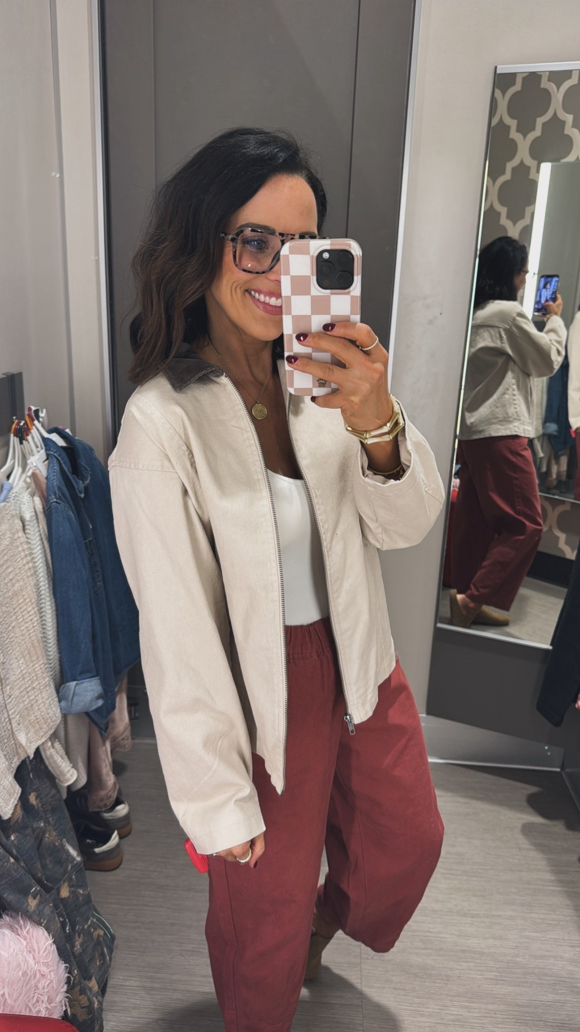 Casual outfit for winter to spring transition! The jacket is thin enough to wear as the weather warms up!
Casual outfits mom outfits Aprilwilks barrel pants lunch date outfit comfortable outfit Target finds VintagePickin

#LTKootd #LTKmomlife #LTKSeasonal