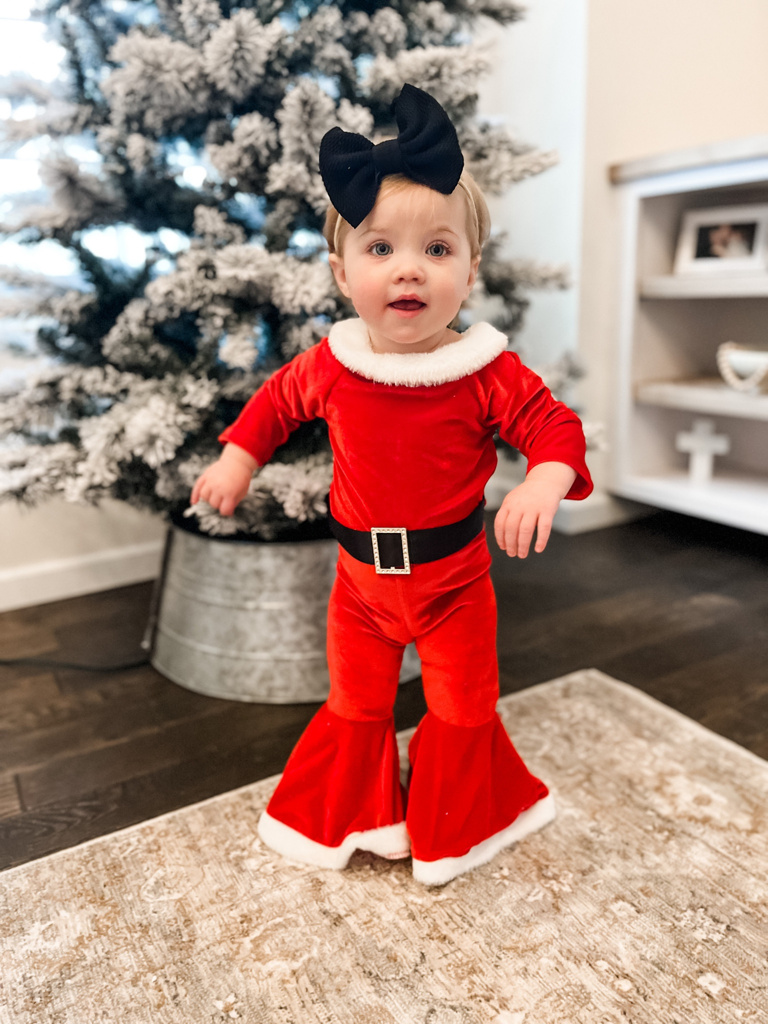 Size down 🤍

Santa outfit, Christmas outfit, toddler OOTD, toddler style



#LTKHoliday #LTKbaby