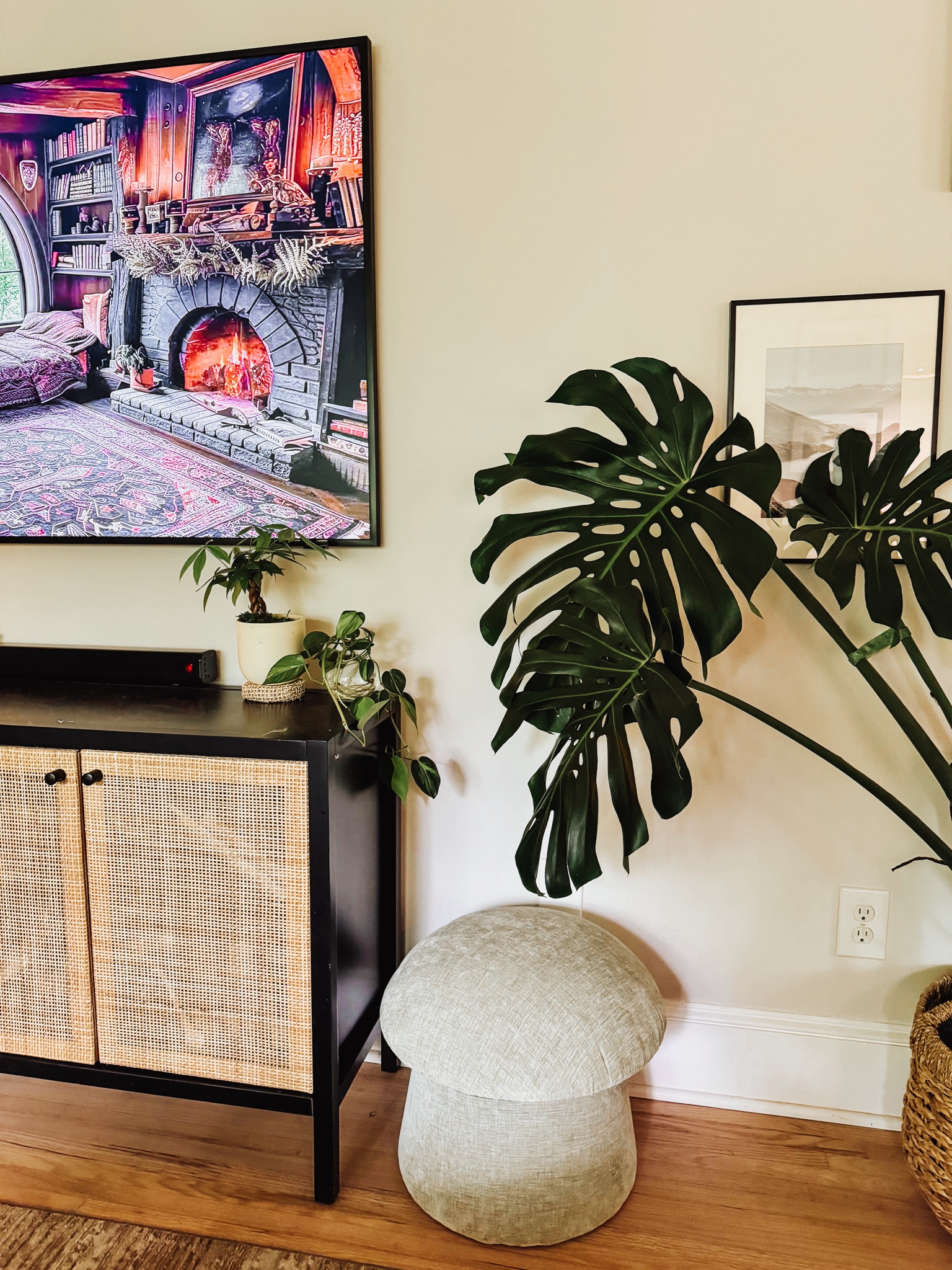 Cutest lil mushroom storage ottoman🍄 

#LTKfindsunder50 #LTKhome