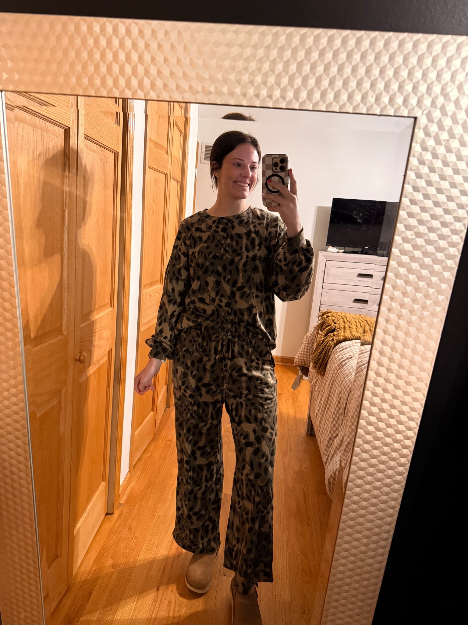 The comfiest set! (Wearing a small)
Uggs are true to sizee

#LTKootd #LTKgrwm