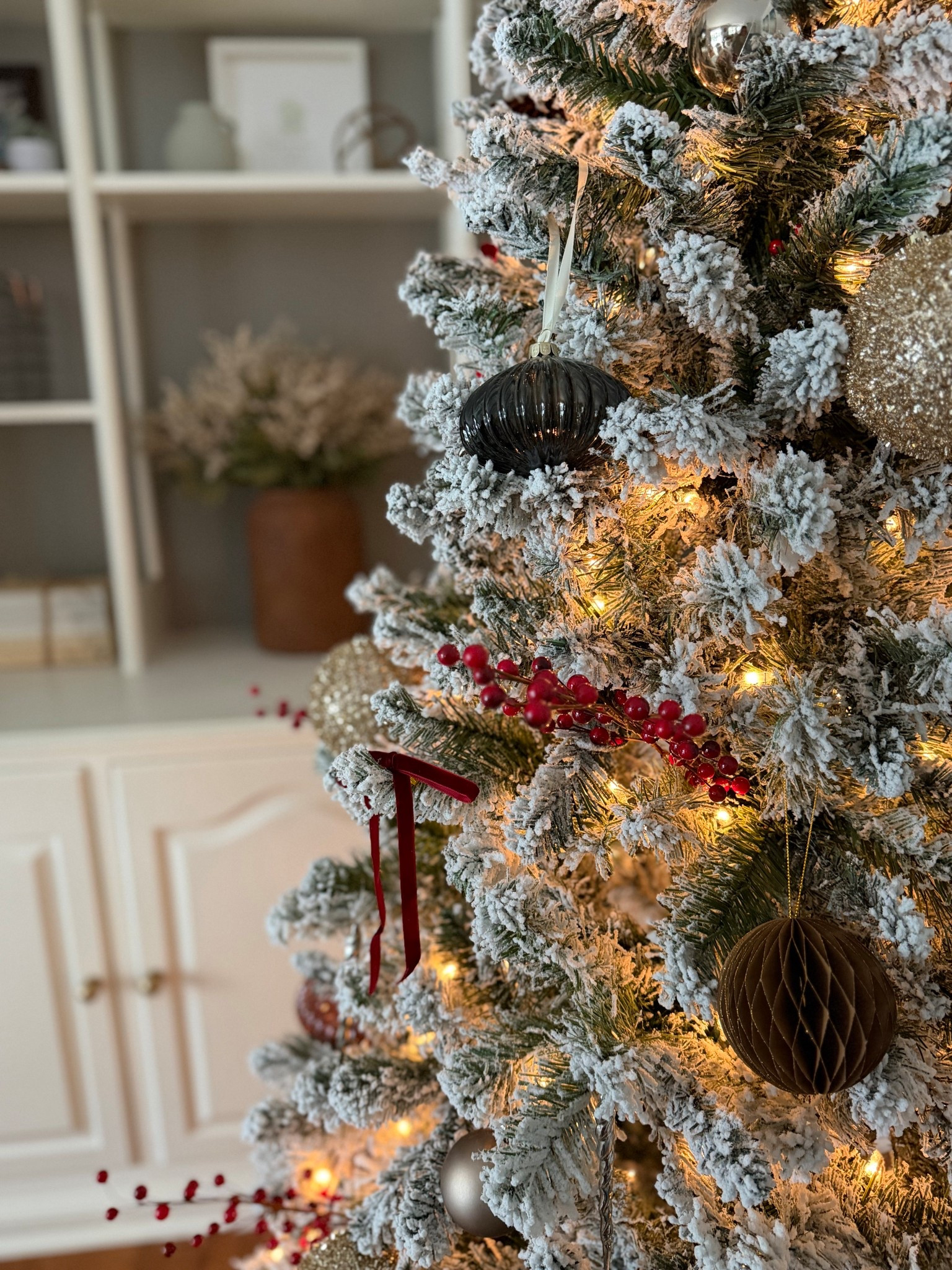 Added a few berry picks to my tree. What are our thoughts?!

#LTKHome #LTKSeasonal #LTKHoliday