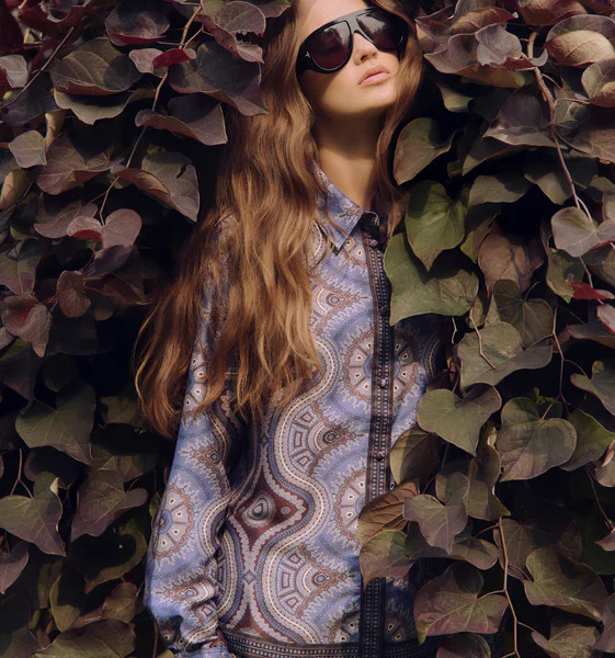 The Liv Top - Brown Cobalt Medallion | Hill House Home US