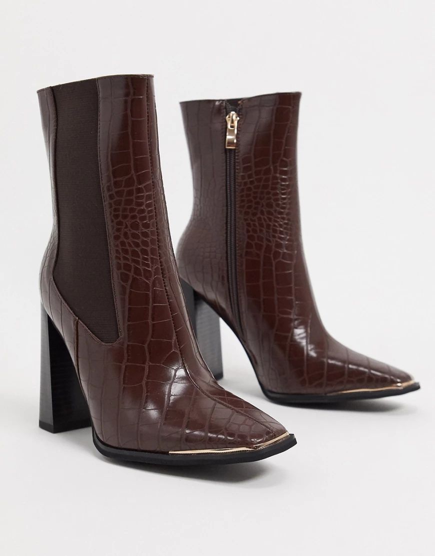 Simmi London Melisa square toe chelsea boot with gold plating in brown croc | ASOS (Global)