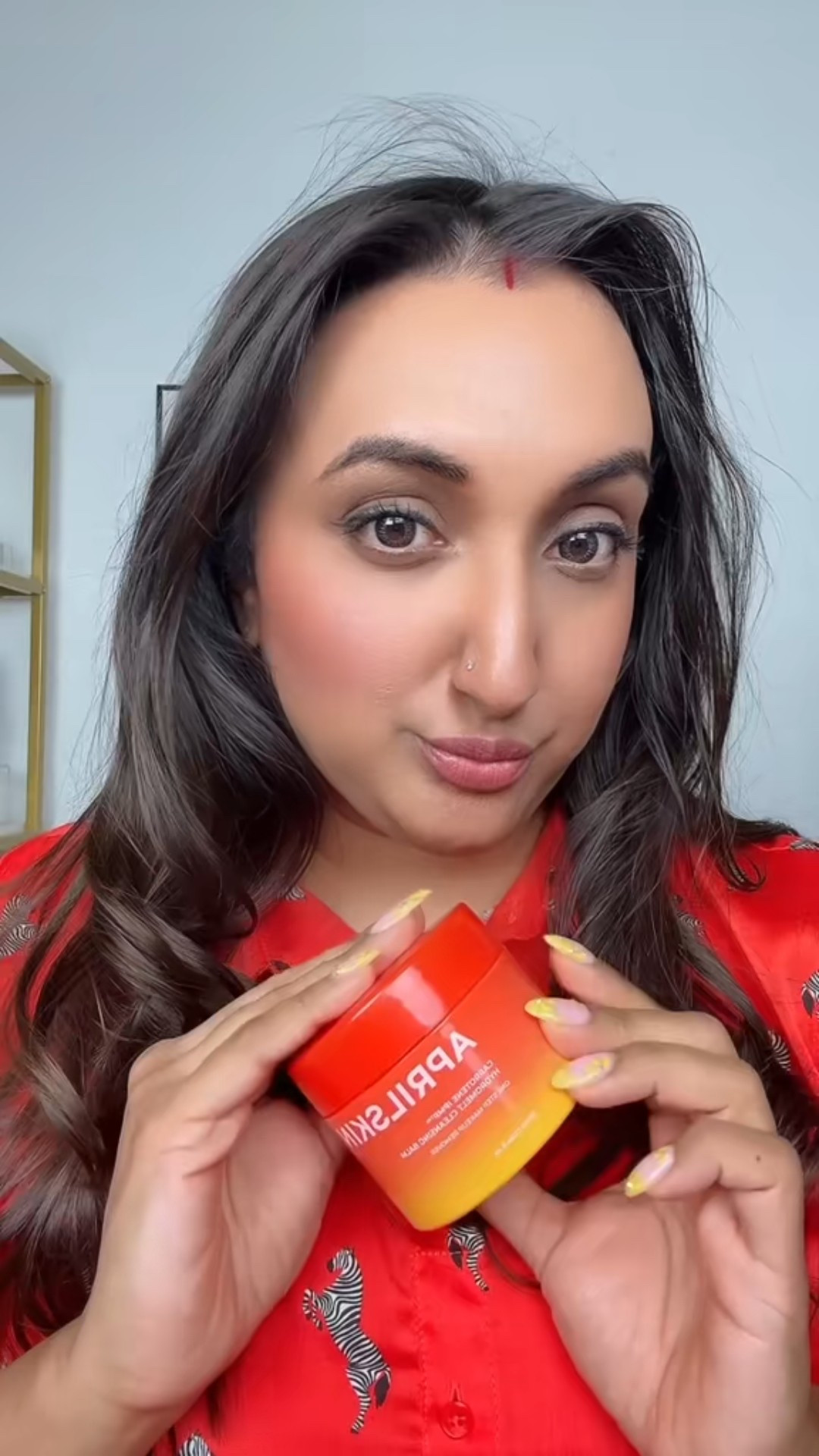 SAFE FOR ACNE BREAKOUT PRONE  SKIN 

Did you know? A cleansing balm breaks down makeup, sunscreen, and excess oil without stripping your skin’s natural moisture barrier 🧖‍♀️ Oil attracts oil — that’s why cleansing balms melt away impurities while keeping your skin soft and hydrated 

#LTKBeauty