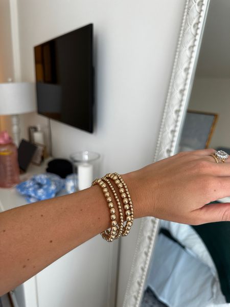 Use code AMY15 for 15% off this $22 this gold beaded bracket stack! 💫 #beadedbracelets #goldbracelet #goldjewelry #jewelry 

#LTKSale #LTKunder50 #LTKFind