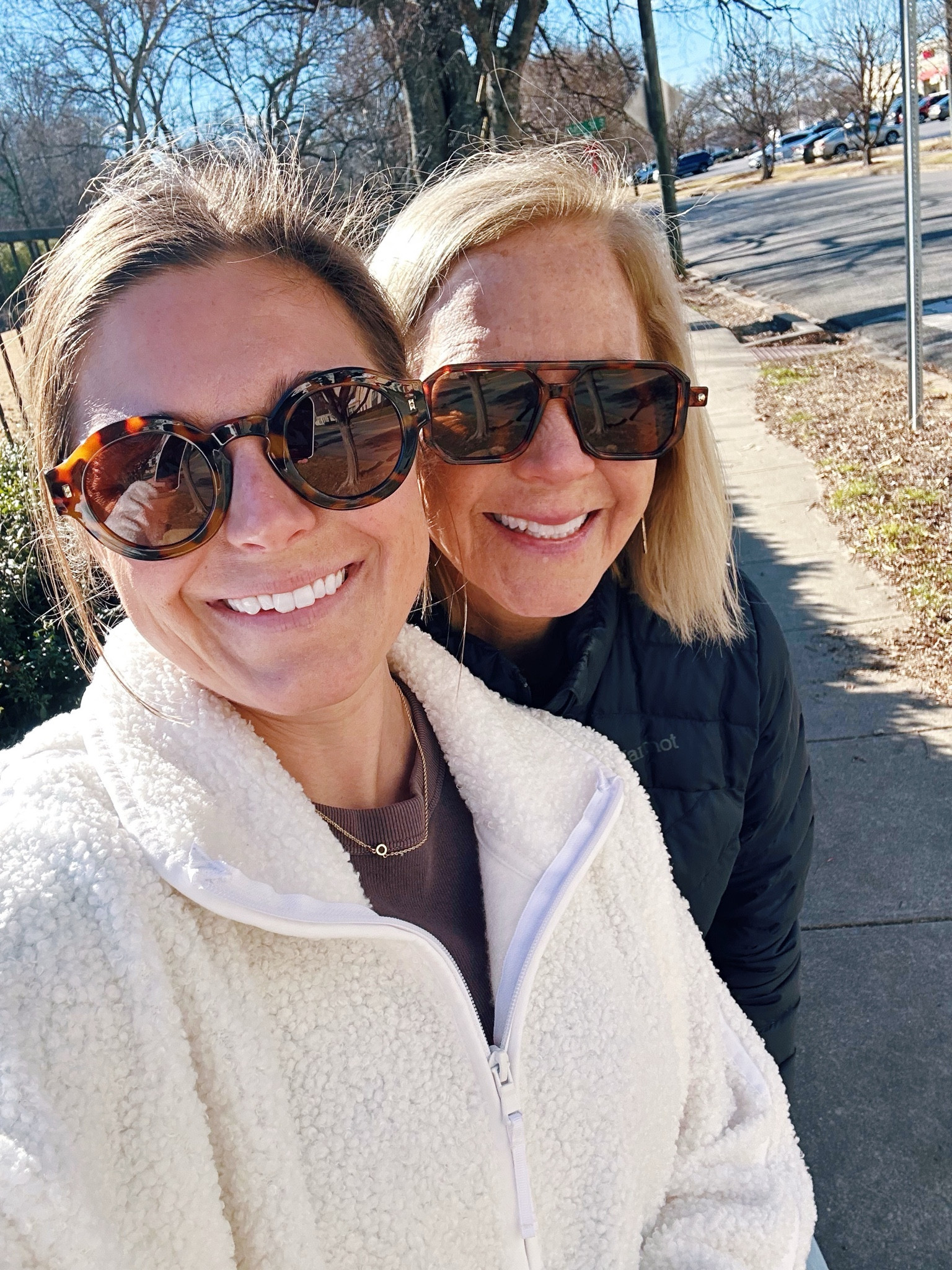 New Years Day walking fit 🚶🏼‍♀️✨

#LTKSaleAlert #LTKFindsUnder50 #LTKFamily