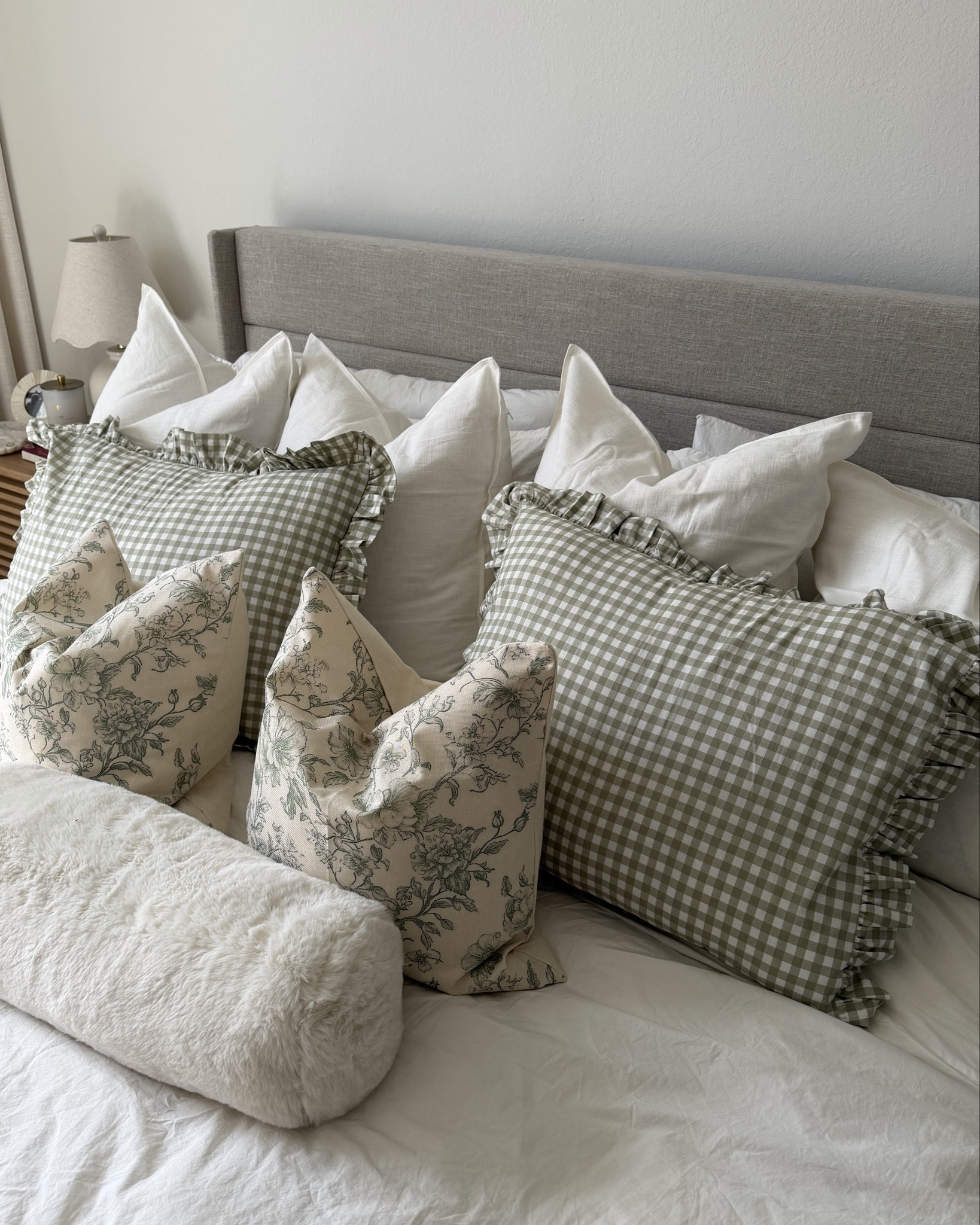 Little spring refresh 🤍 


#LTKU #LTKHome #LTKSeasonal