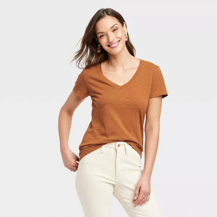 Women's Fitted V-Neck Short-Sleeve T-Shirt - Universal Thread™ | Target