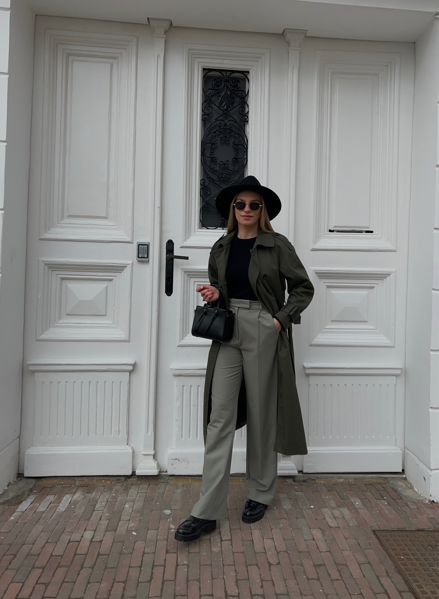 Sherlock Holmes on duty 🕵🏼🕵🏼

#LTKfindsunder50 #LTKworkwear #LTKsalealert