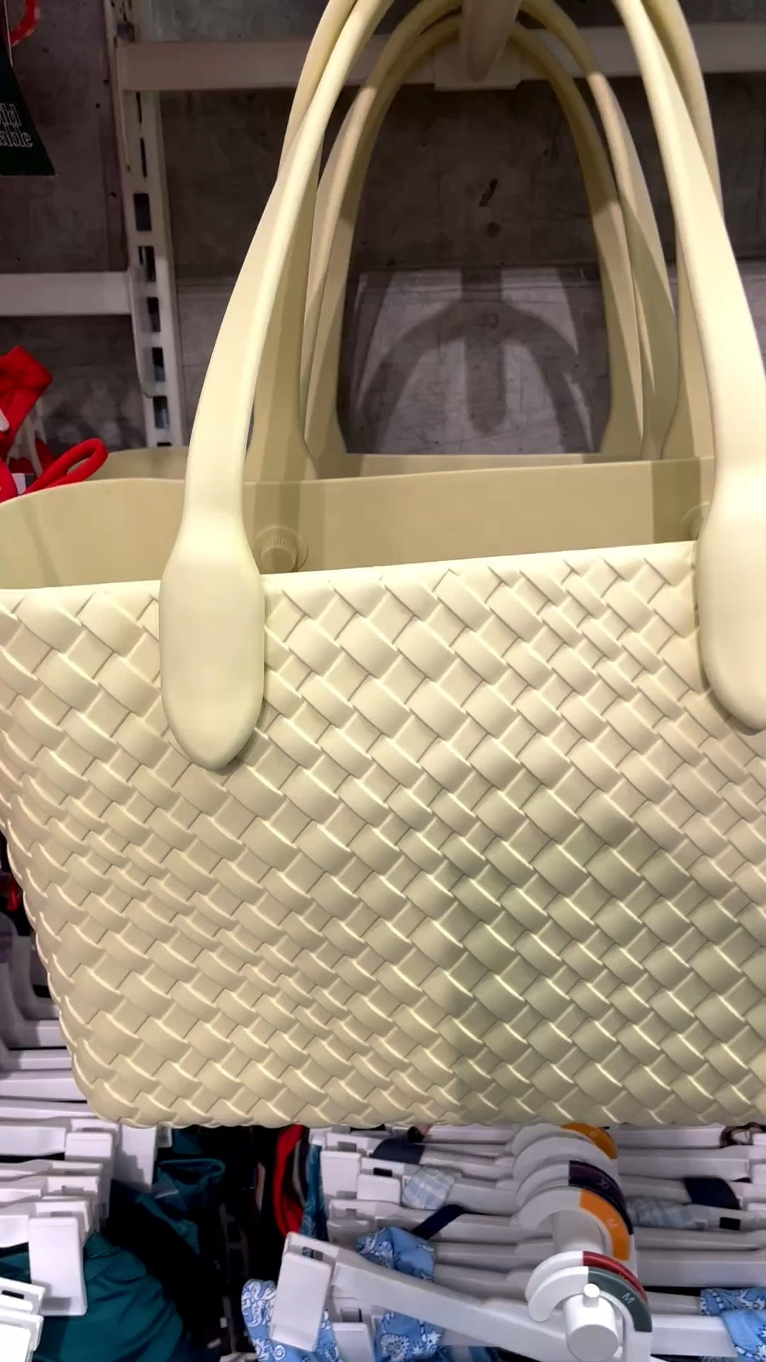 Splash bag. Keep your belongings dry. Great size. Three colors!

#LTKootd #LTKFestival #LTKSwim