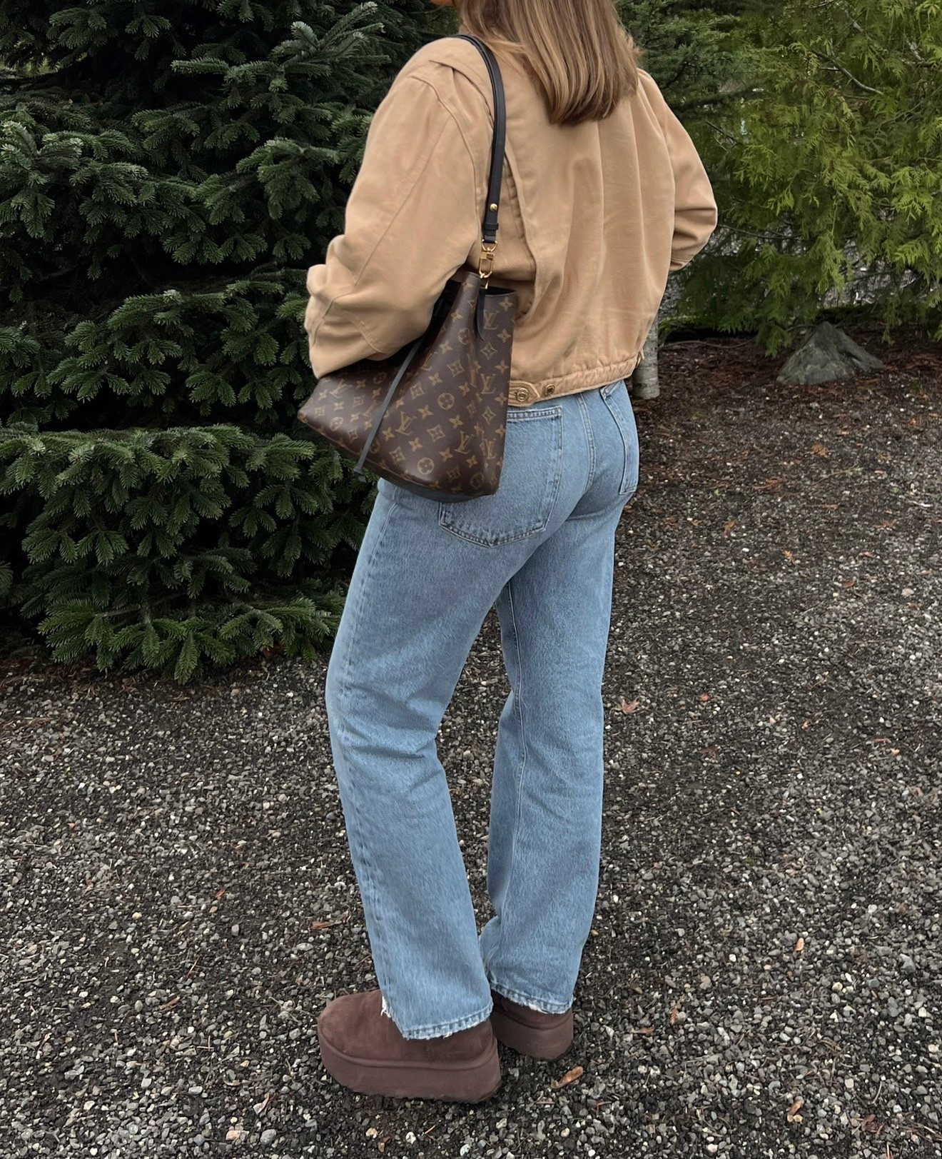 Barn jacket Abercrombie size medium, Agolde straight leg jeans true to size, linked similar ugg style for less $$ since they aren’t making this brown color anymore! 

Winter style, winter outfit, Agolde, Abercrombie, Ugg style, casual winter style 