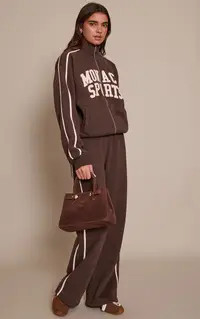 Chocolate Contrast Stripe Wide Leg Joggers | PrettyLittleThing UK