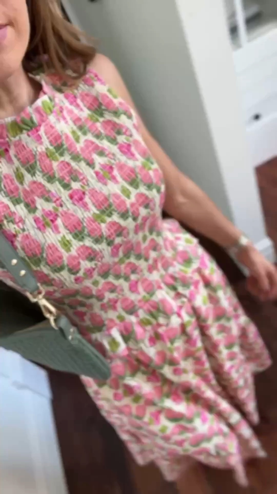 The most beautiful spring dress @Tuckernuck & @Quince bag

#LTKgrwm #LTKootd