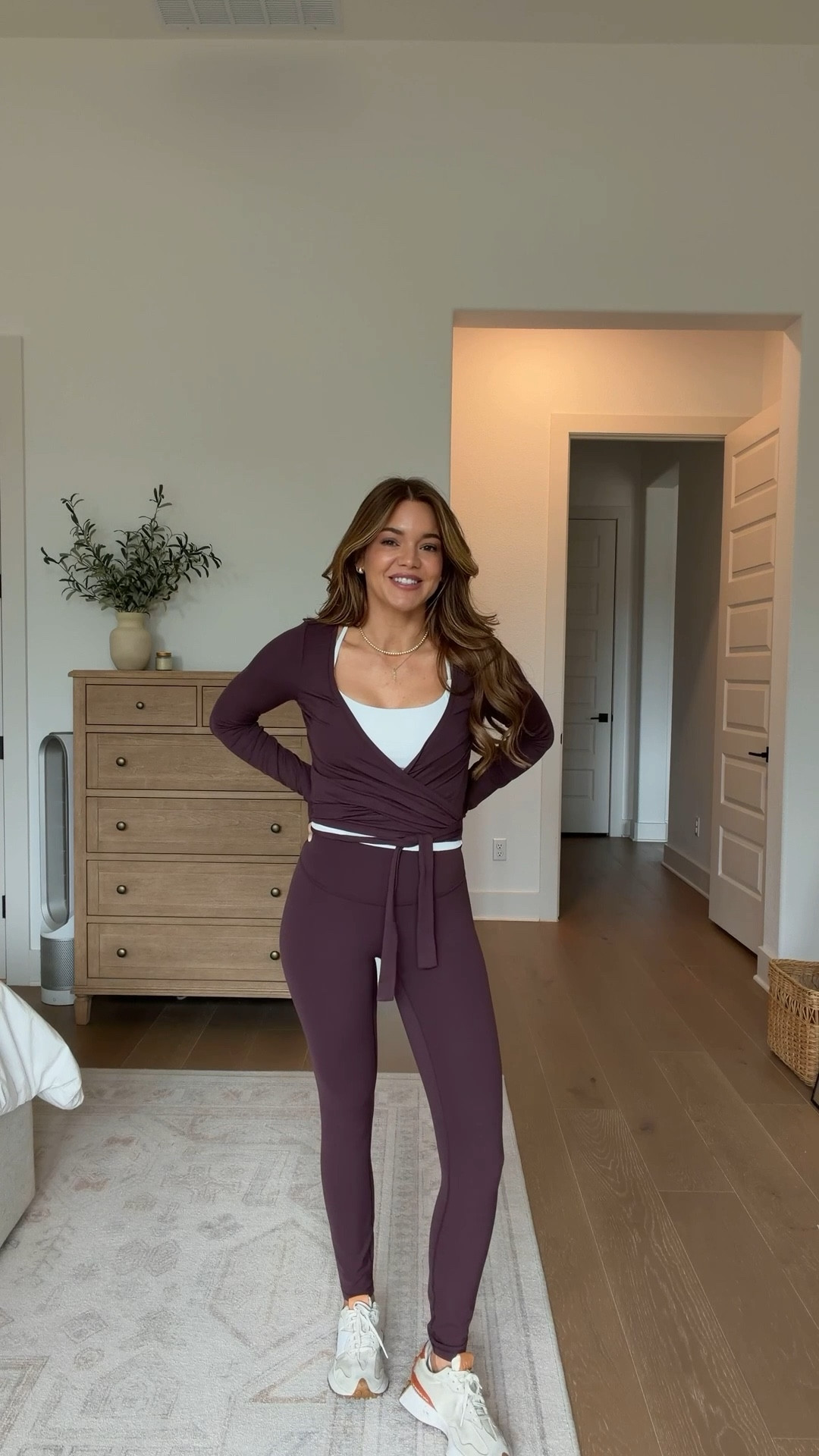 bra tank: xs // wrap top: xs // leggings: xs 