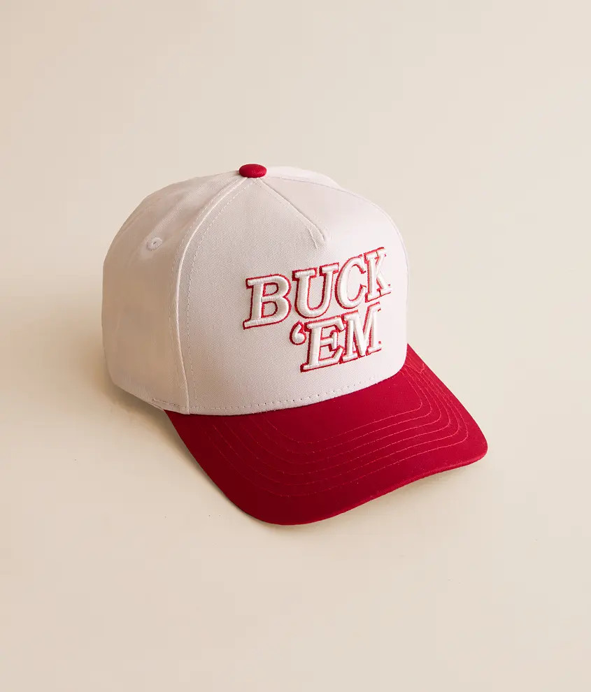 Buck 'Em Hat | Buckle