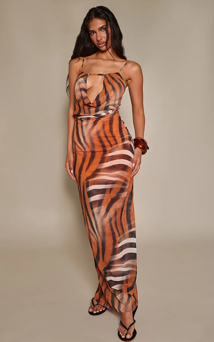 Brown Chiffon Maxi Jurk Met Zebraprint En Keyhole | PrettyLittleThing NL | Prettylittlething Netherlands
