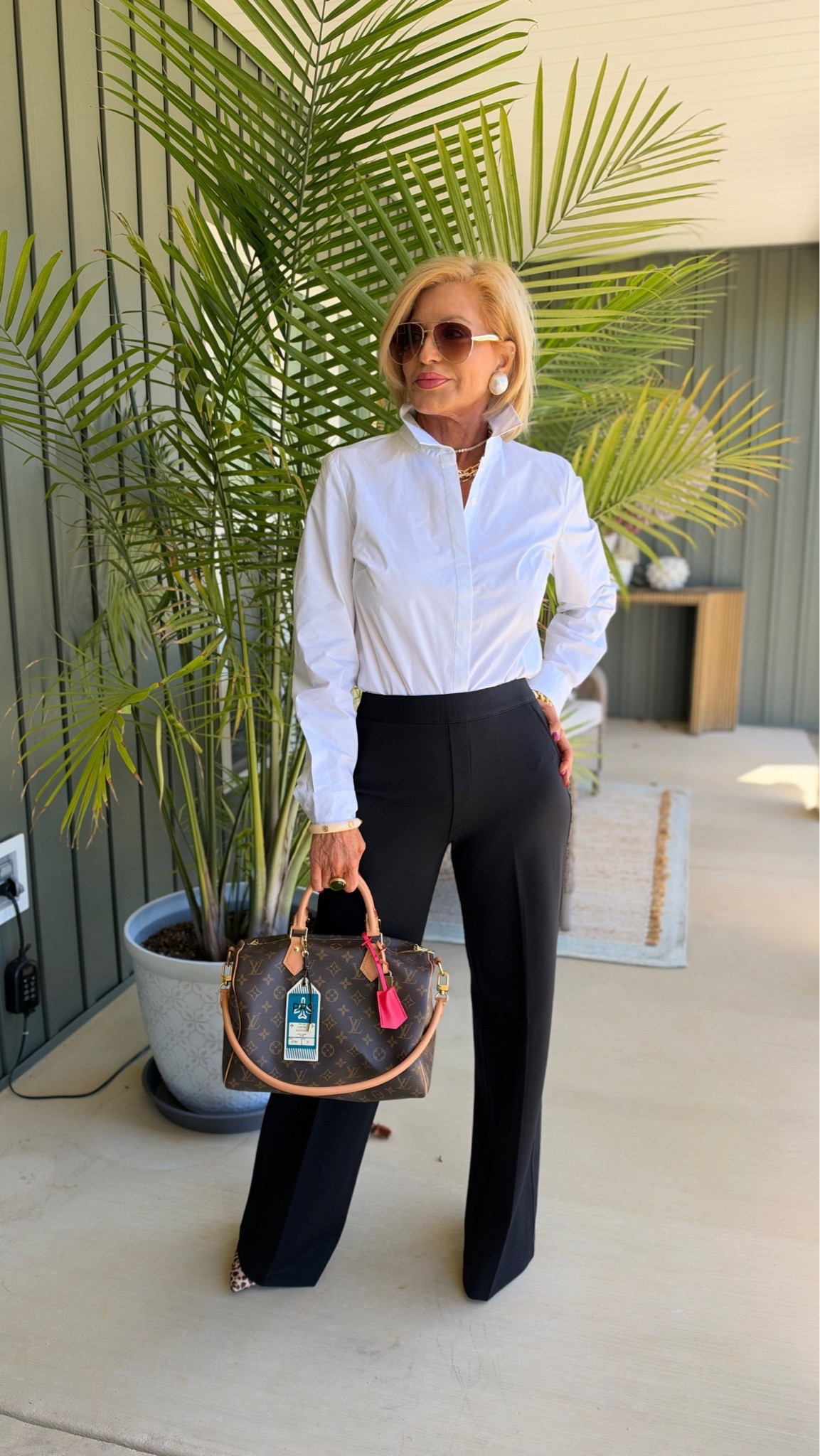 Use code:NOAGEXSPANX for 15% off. I’m wearing a med in my top & small in my pants.  Key pieces that make you feel snatched & made to last

#LTKootd #LTKvlog #LTKOver40