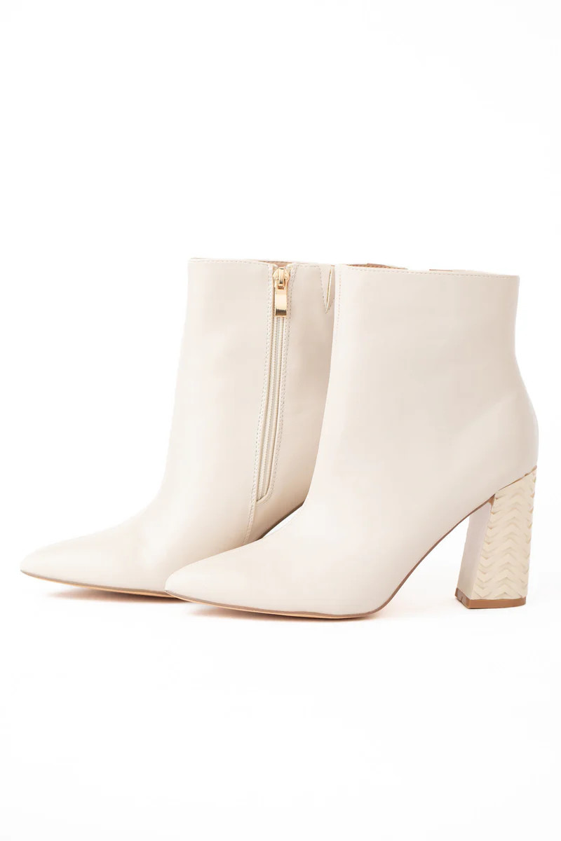 Robyn Booties- Ivory | Avara