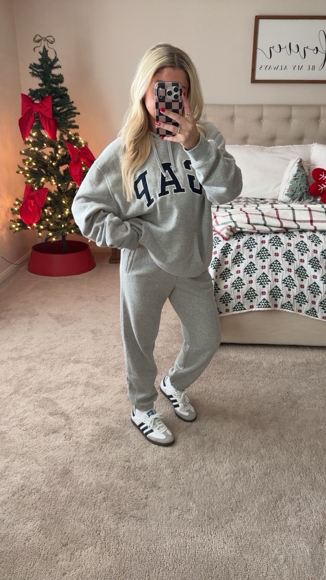 Gap matching set on sale
Large hoodie 
Small joggers 
Adidas samba sneakers tts


#LTKSaleAlert #LTKootd #LTKGiftGuide