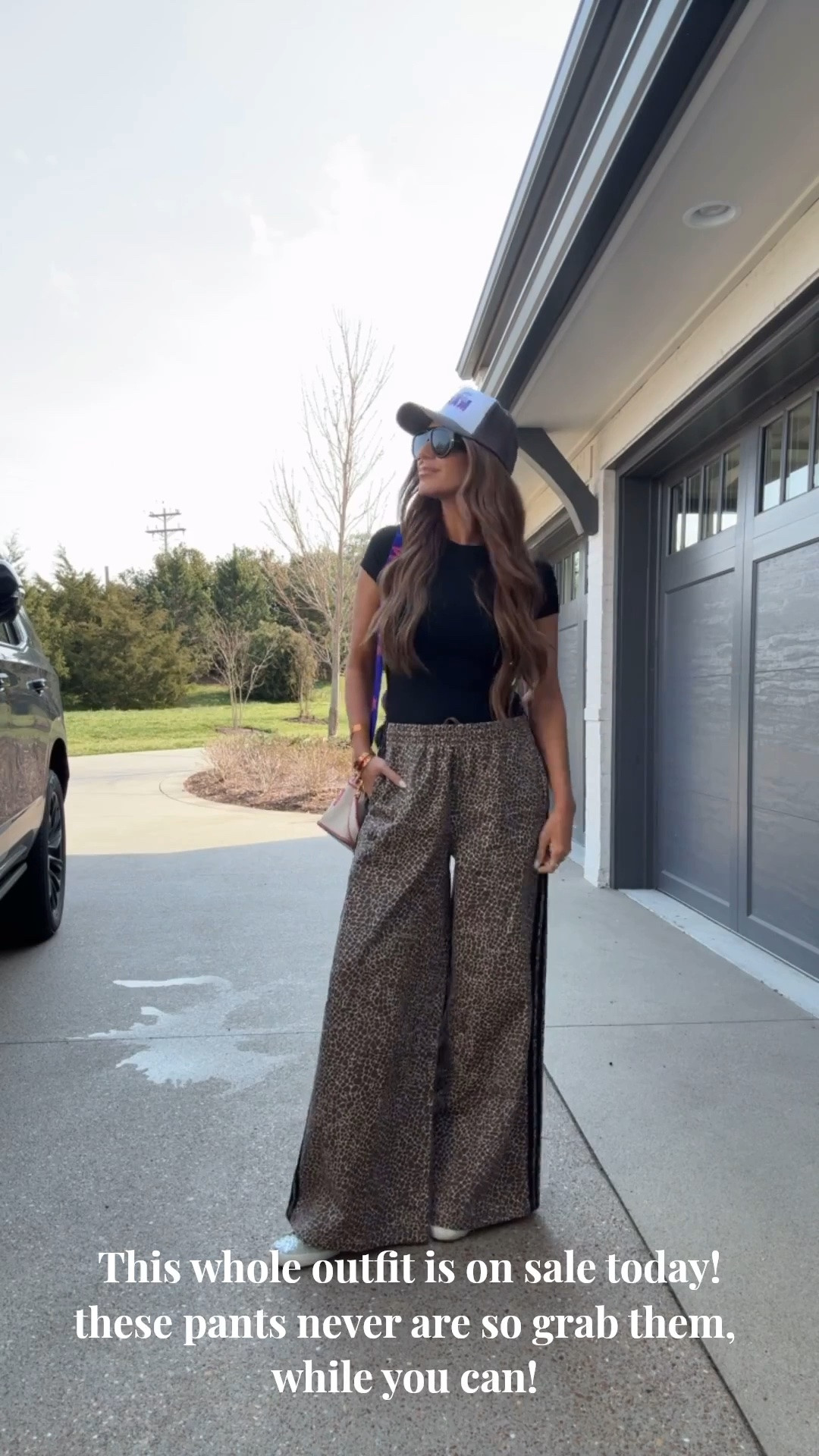 wearing a small in everything 🖤

#LTKootd #LTKmomlife #LTKSaleAlert