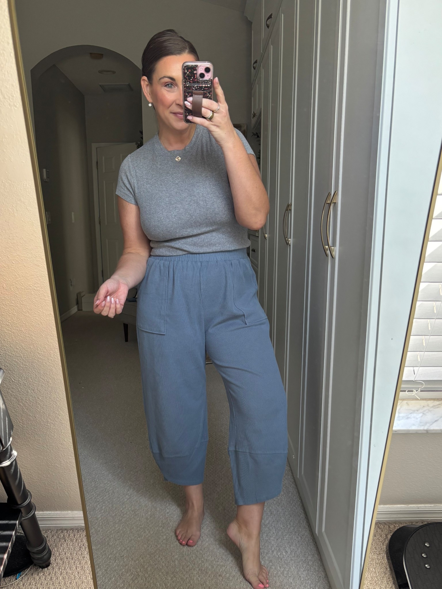 Love these pants- when I’m going for comfy but don’t want leggings 

TTS- medium 

#LTKMidsize #LTKootd #LTKgrwm