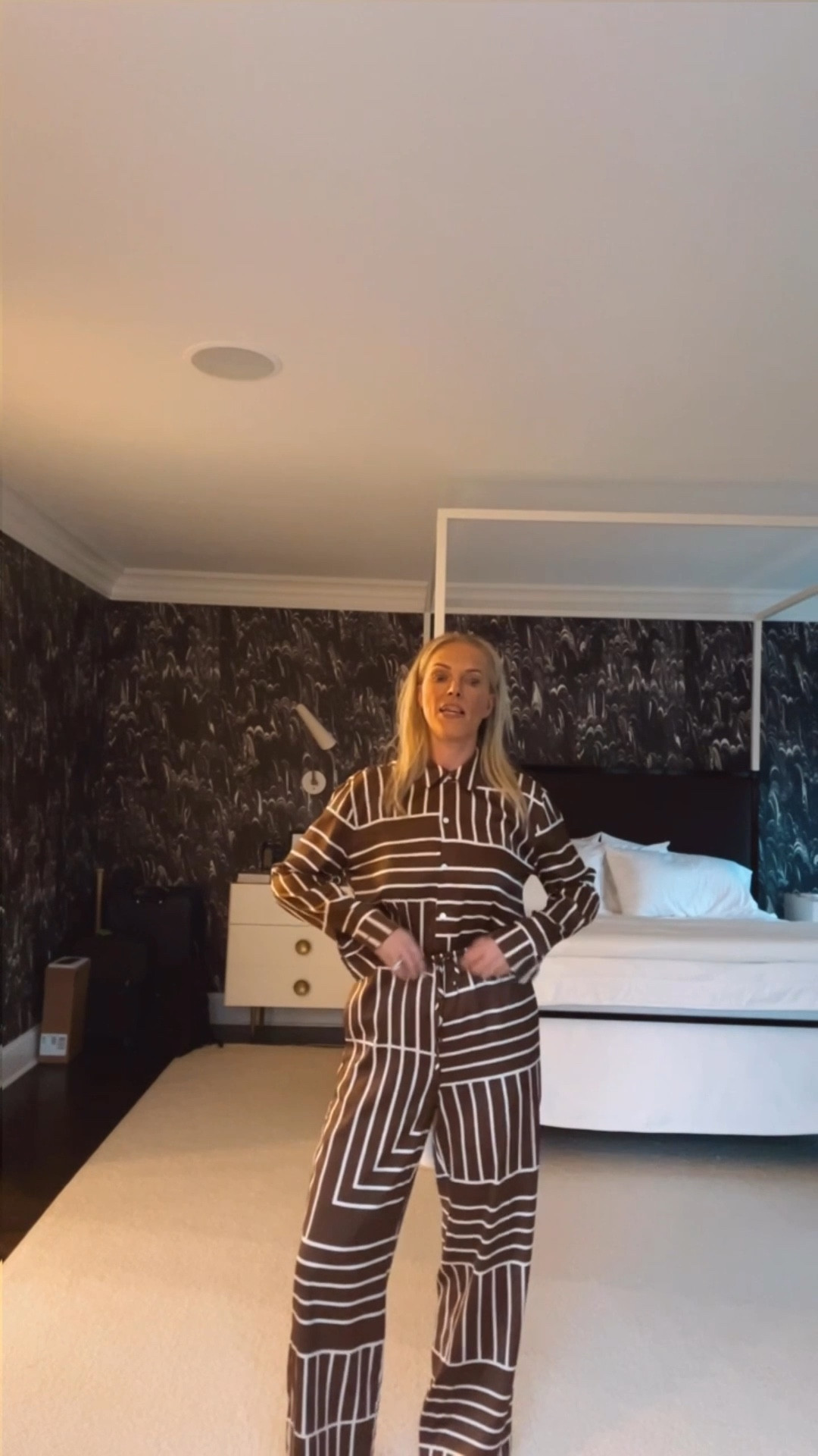 A chic Thanksgiving outfit option! This set feels like pajamas but dresses up so beautifully 

#LTKSeasonal #LTKWatchNow #LTKOver40