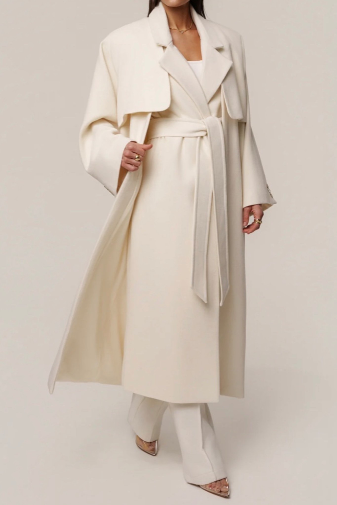 IVORY CLOUD WOVEN COAT

#LTKootd #LTKGiftGuide #LTKdayinmylife