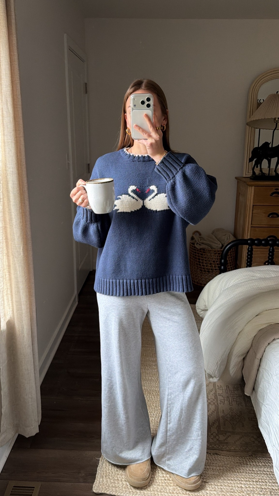 3/6/26 Cozy Morning Loungewear

Slow morning outfit 🤍 Wearing my Aerie lounge pants paired with my Princess Polly swan sweater — comfy, cozy, and perfect for an easy morning at home.

Everything is linked here ✨

#LTKootd #LTKmorningroutine