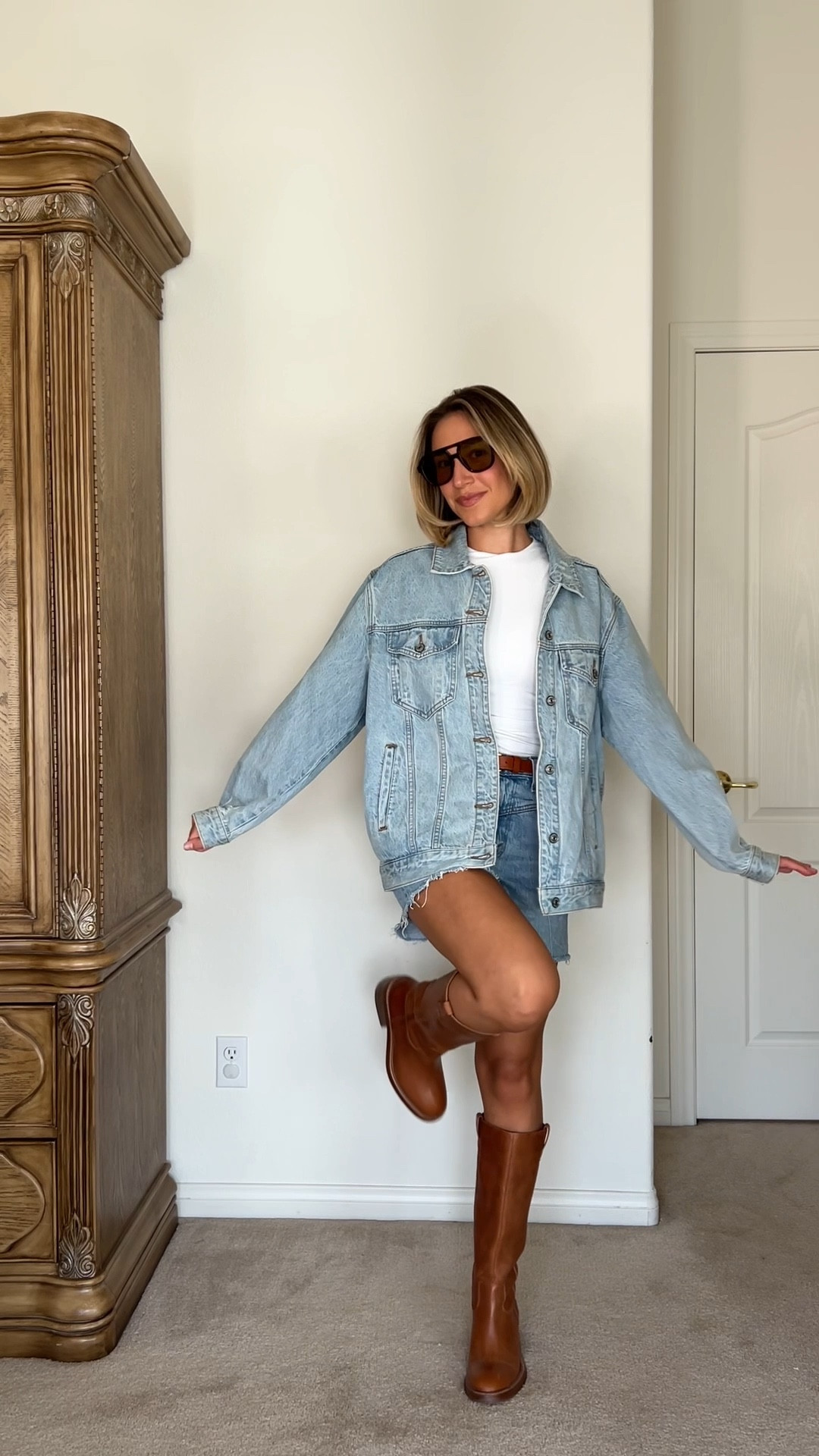 Fall outfit, fall style, Jean jacket, denim jacket, white tee, white t-shirt, denim shorts, Jean shorts, Canadian tuxedo, brown boots, fall boots

#LTKSeasonal #LTKStyleTip #LTKVideo
