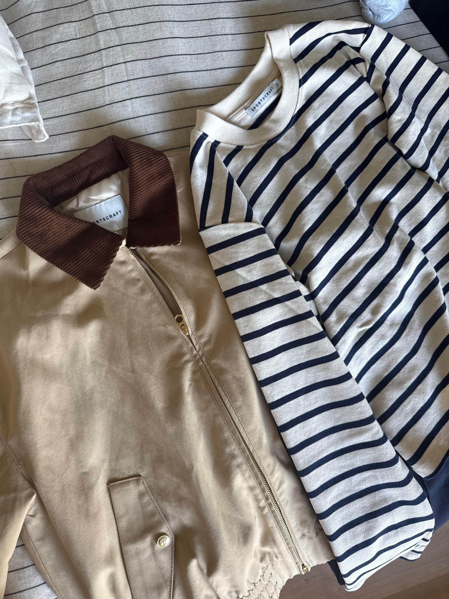 I wear XS/8 Bailey trackpant, XS/8 in the Tate Bomber, 8 in the Sailor Long Sleeve and 6 in Jeans. 

#LTKaustralia