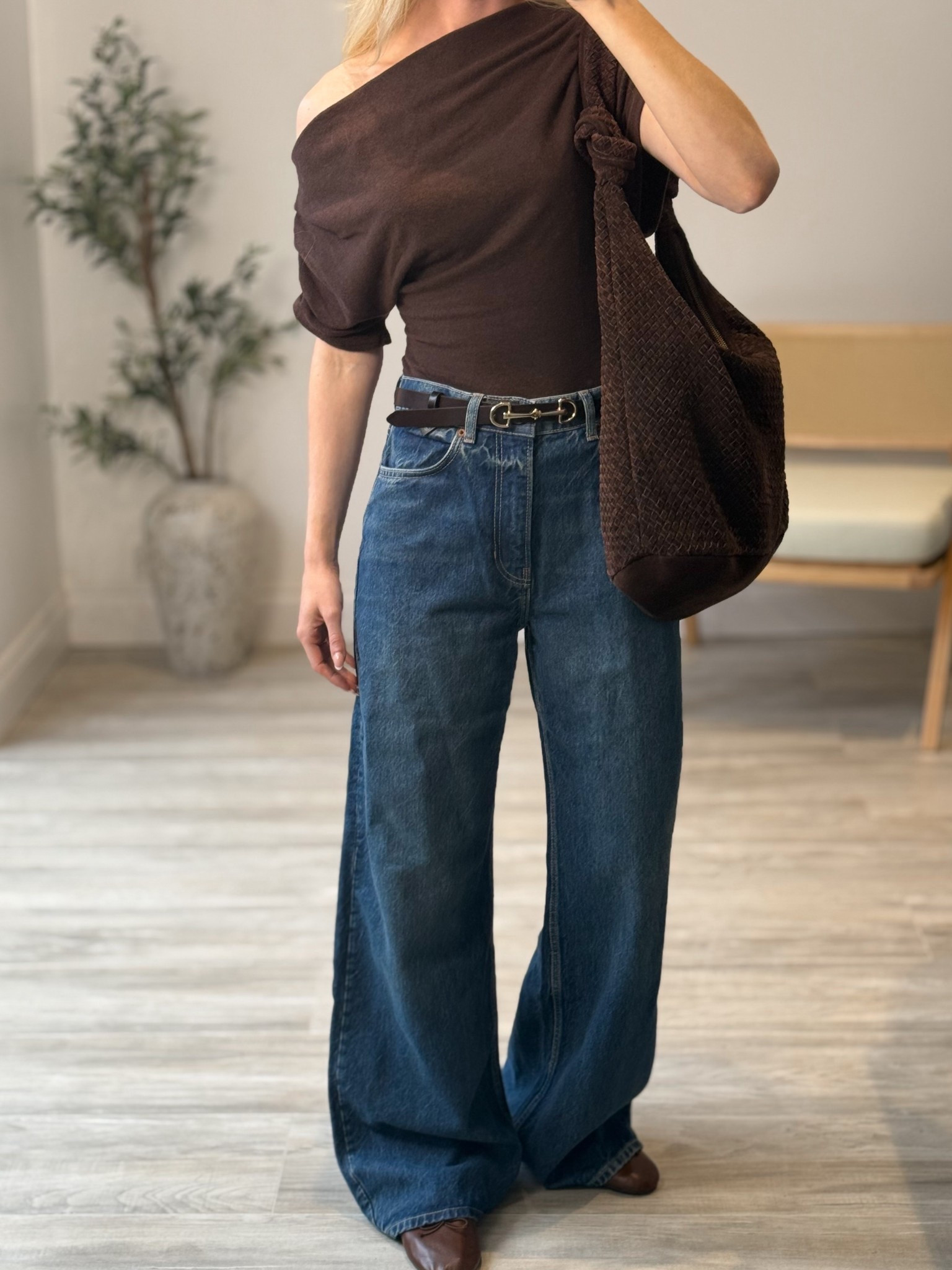 Everyday spring uniform 🤎 jeans, ballet flats & a nice top 🫶

Reformation, off shoulder brown top, wide leg jeans #ad @Reformation 

#LTKspring