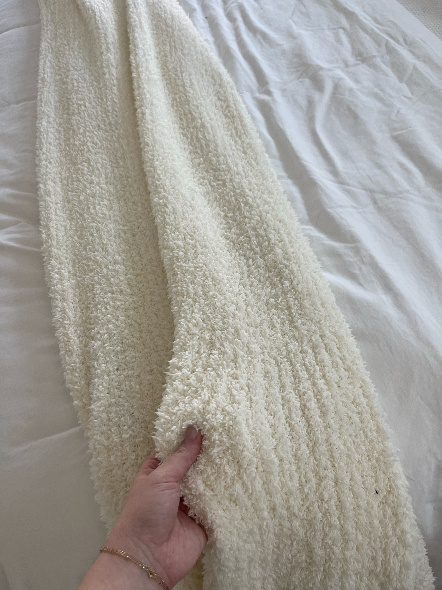 Throw blanket 

#LTKhome #LTKSpringSale #LTKsalealert