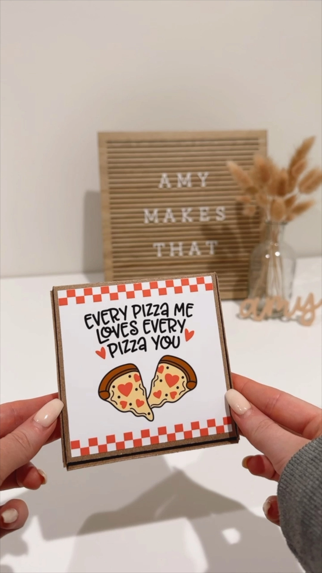 DIY Gift Card Holder 🍕💘 make an easy Valentine’s Day gift for that special someone!

#LTKGiftGuide #LTKVideo #LTKSeasonal