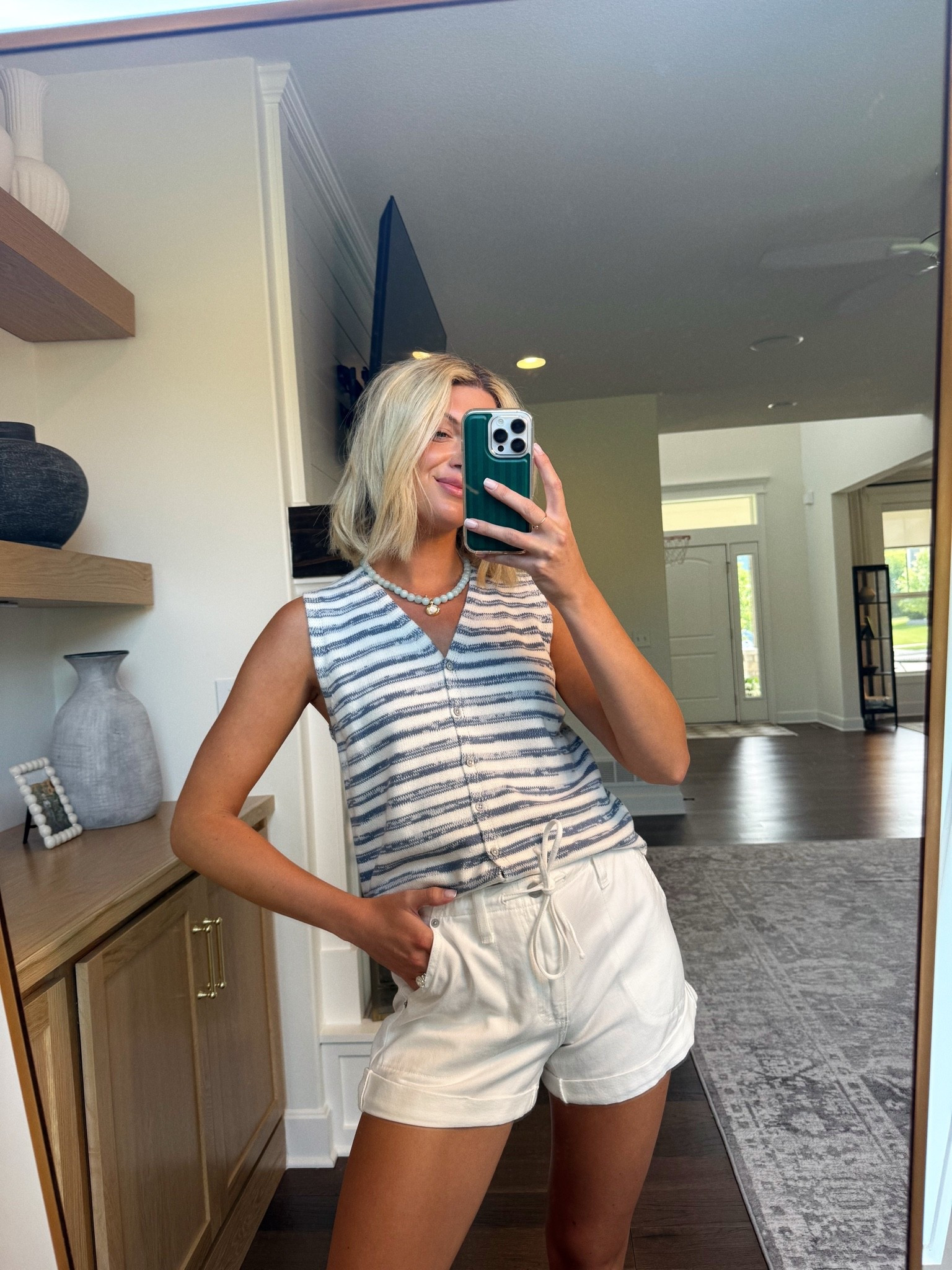 Size small sweater top - pull on white shorts - TTS

#LTKootd #LTKmomlife