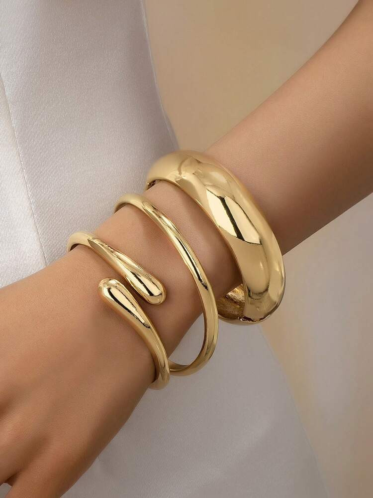 Gold-Tone Bangle Bracelet | SHEIN | SHEIN