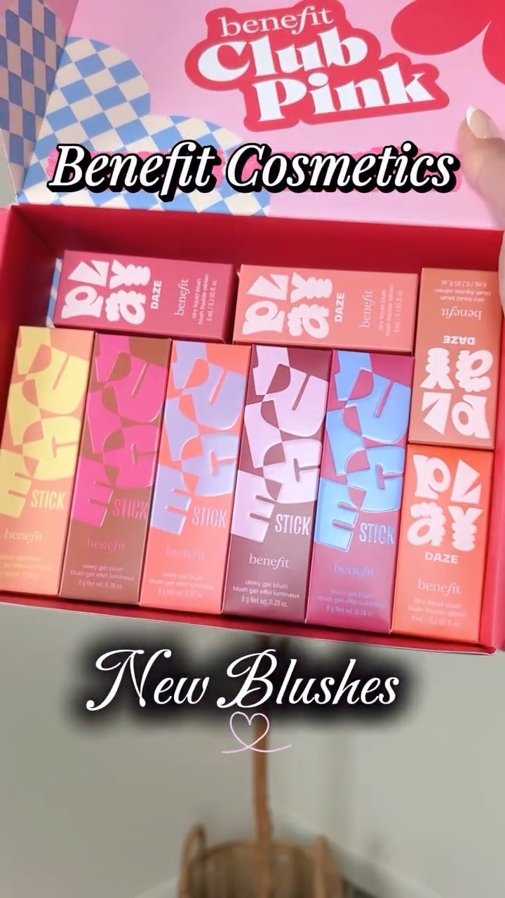 Probando TODOS los blush de @benefitcosmetics y no sé con cuál quedarme 
El glow, la pigmentación… todo es un 10 ✨

Ahora dime tú 👀 ¿cuál es tu favorito? 💕

#benefitcosmetics #benefitclubpink #juicestick #playdaze #contest