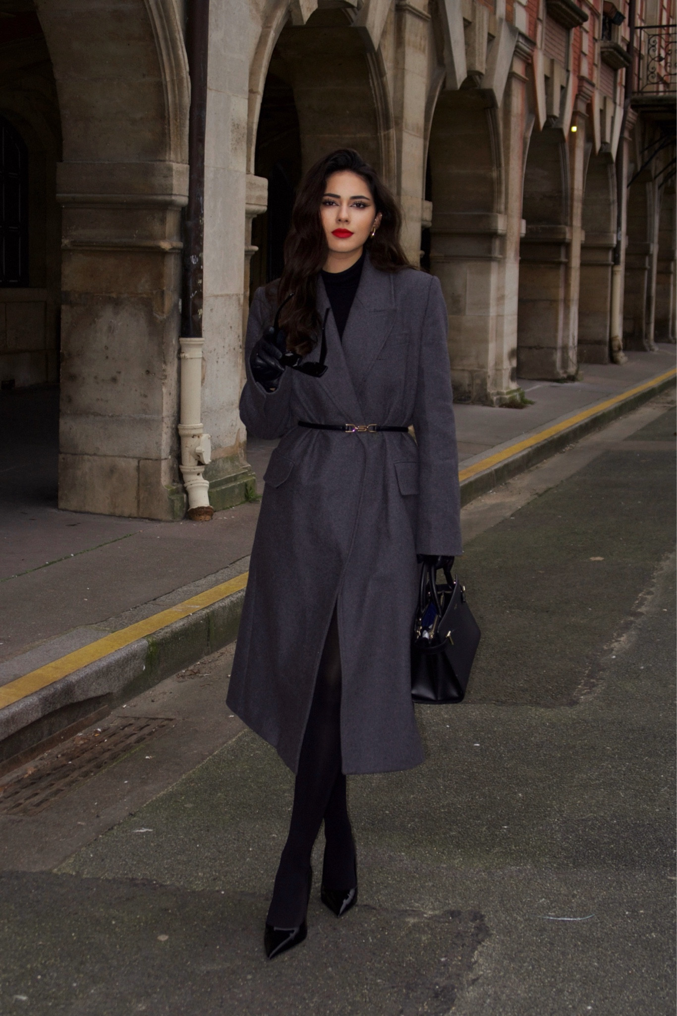 Grey classy coat for winter🖤

#LTKstyletip LTKFestiveSaleFR #LTKGiftGuide