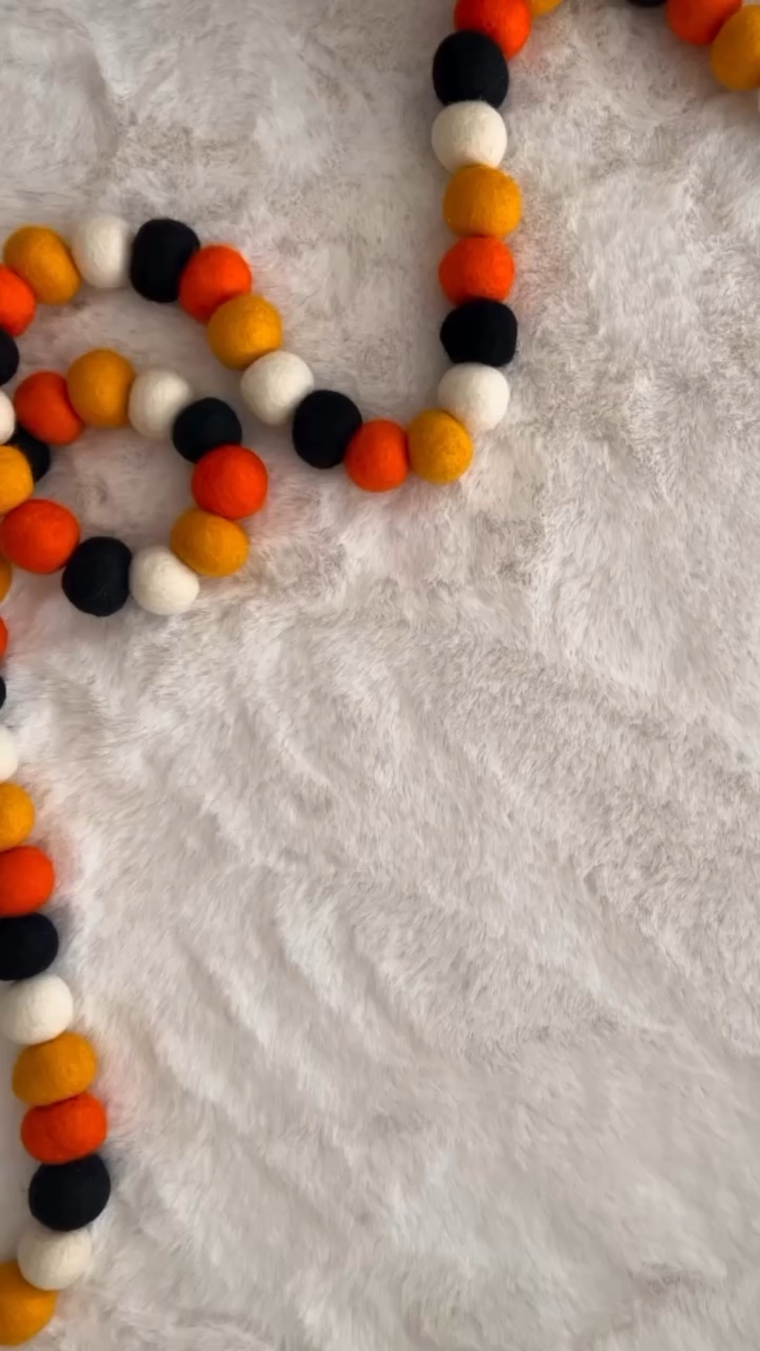 I’m always looking for ways to make reading fun and adding festive, holiday theme books is always a win! 🕸️ Here are some of our favorite spooky, Halloween options that ship quickly! Don’t let reading be scary!
.
.
#readingisfundemental #kidsread #halloweenbooks #makereadingfun #childhoodliteracy