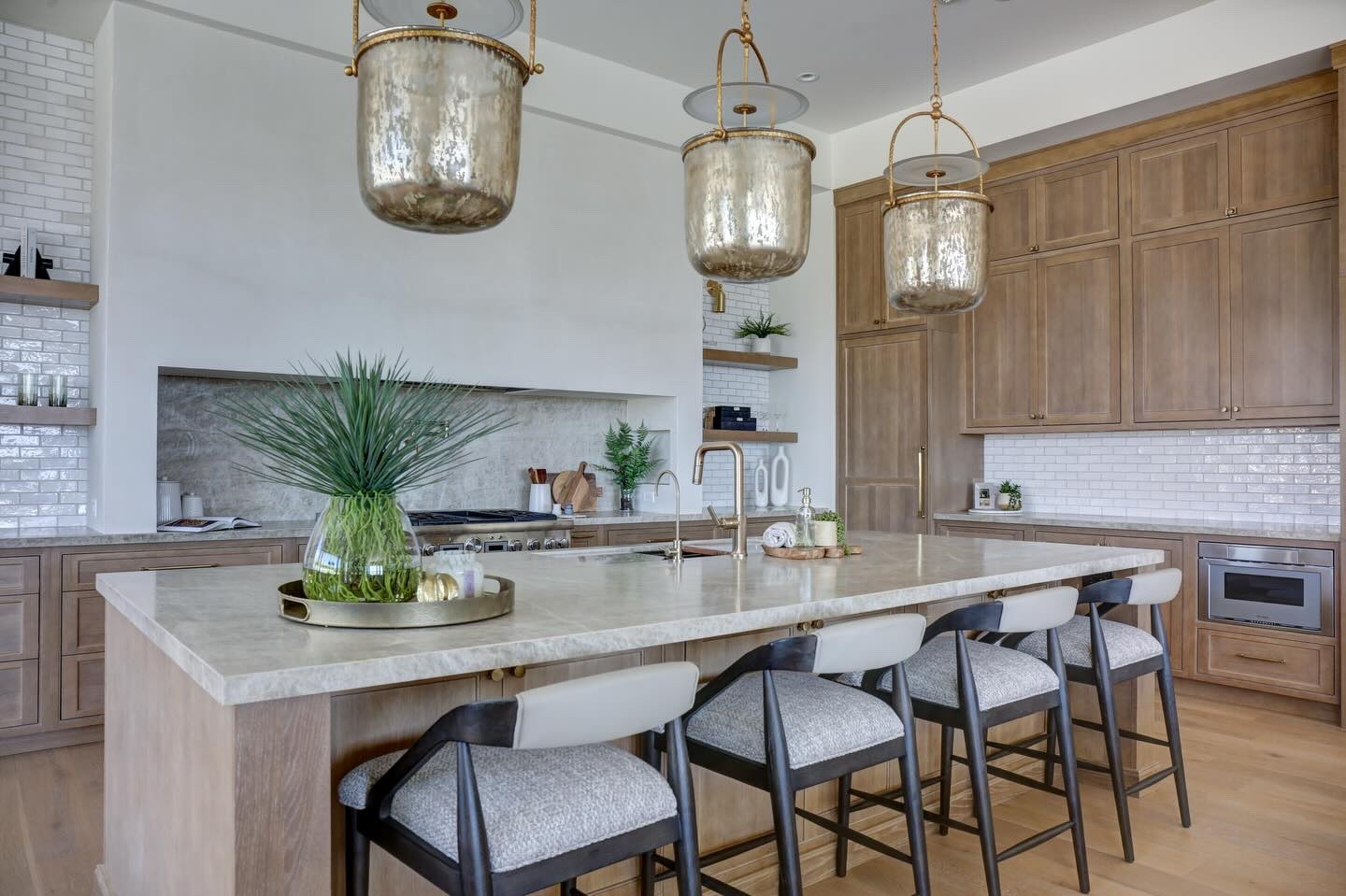 In case you needed some kitchen inspo. 😉❤️



#kitchenideas #kitchendecor #arizonadesign #interiordesigner #kitchenmakeover

#LTKHome