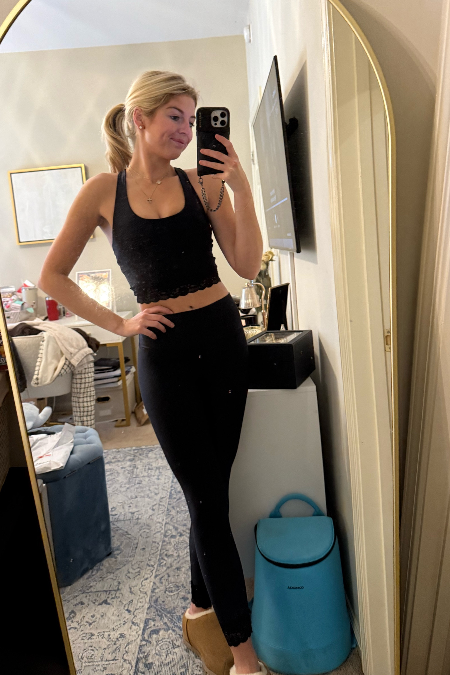 morning pilates outfit🖤

#LTKFitness #LTKActive #LTKStyleTip