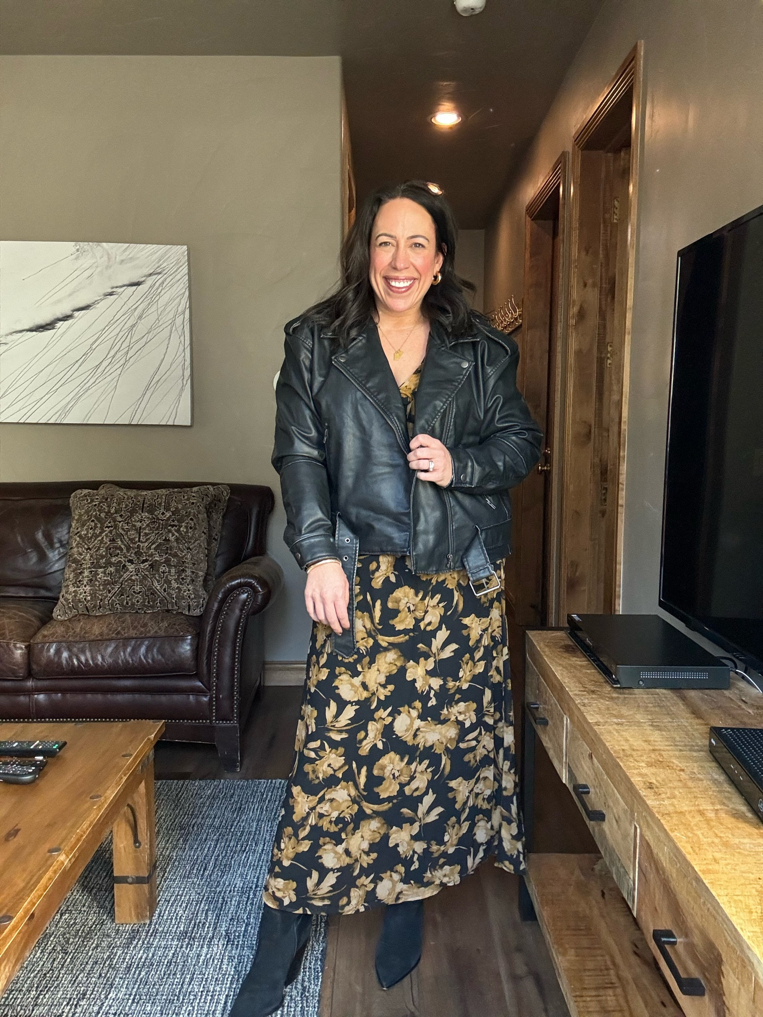 Fall dress for the midsize girl wearing size large in dress from Target 

#LTKFindsUnder50 #LTKSeasonal #LTKMidsize