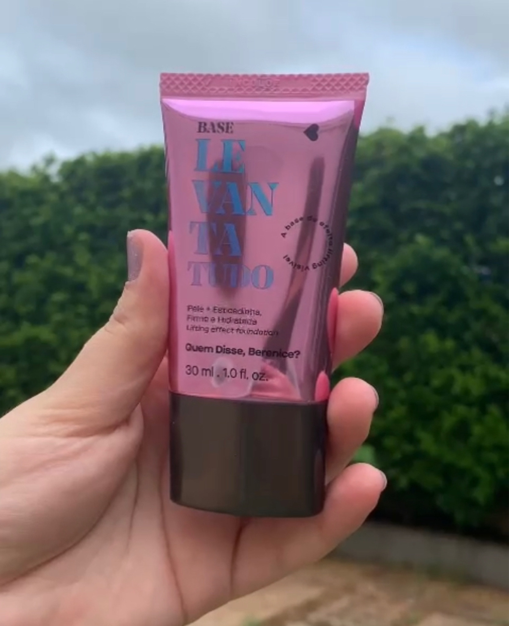 chegou a Base Líquida Levanta Tudo, que cuida da sua pele pra você. 

#LTKbeauty #LTKbrasil