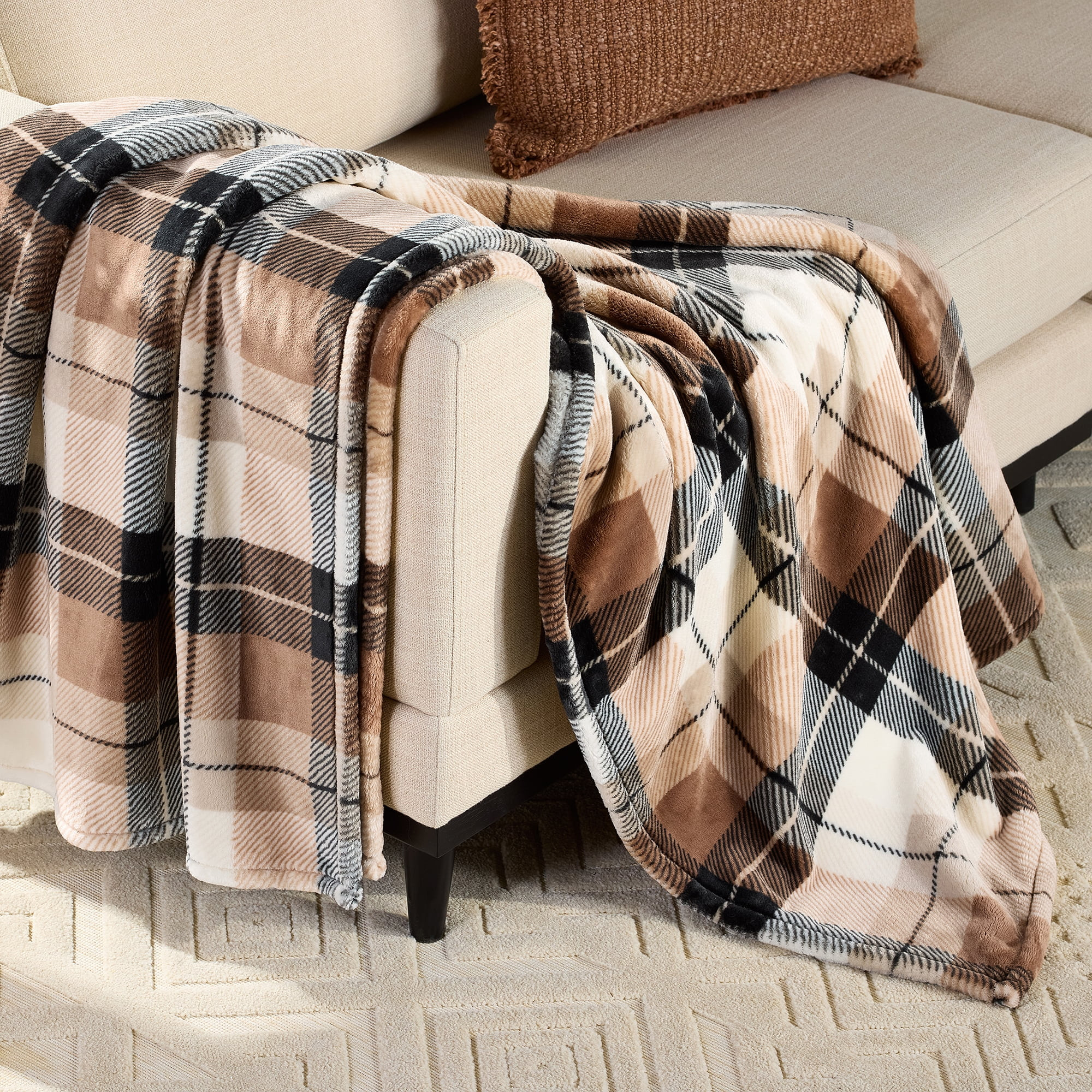 Better Homes & Gardens Printed Velvet Plush Super Soft Throw Blanket, Oversized, Reggie Brown Pla... | Walmart (US)