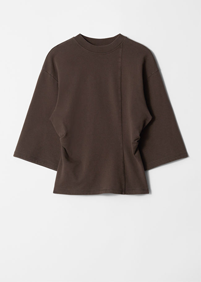 Trapeze T-Shirt

£47
100% ORGANIC COTTON
Dark Brown




Find in store
 | & Other Stories UK