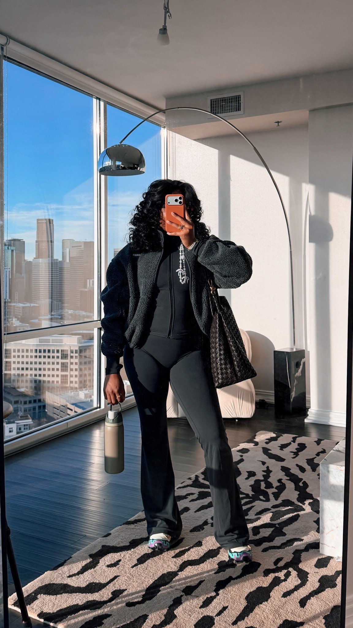 oner active soft motion fit in all soft black for a calm editing sesh at my fave matcha cafe 

fleece, m
flares: m, long 
zip up, s


#LTKootd #LTKdayinmylife #LTKfitnessgoals