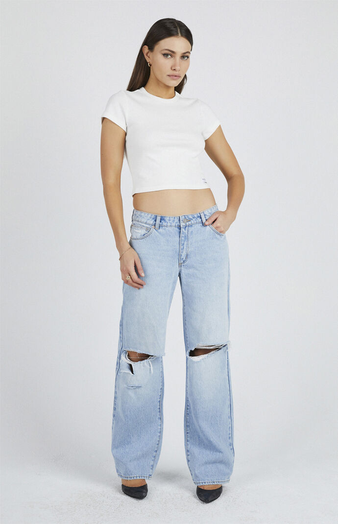 ABRAND Women's Juanita 99 Low Rise Baggy Jeans in Light Indigo - Size 27 | PacSun