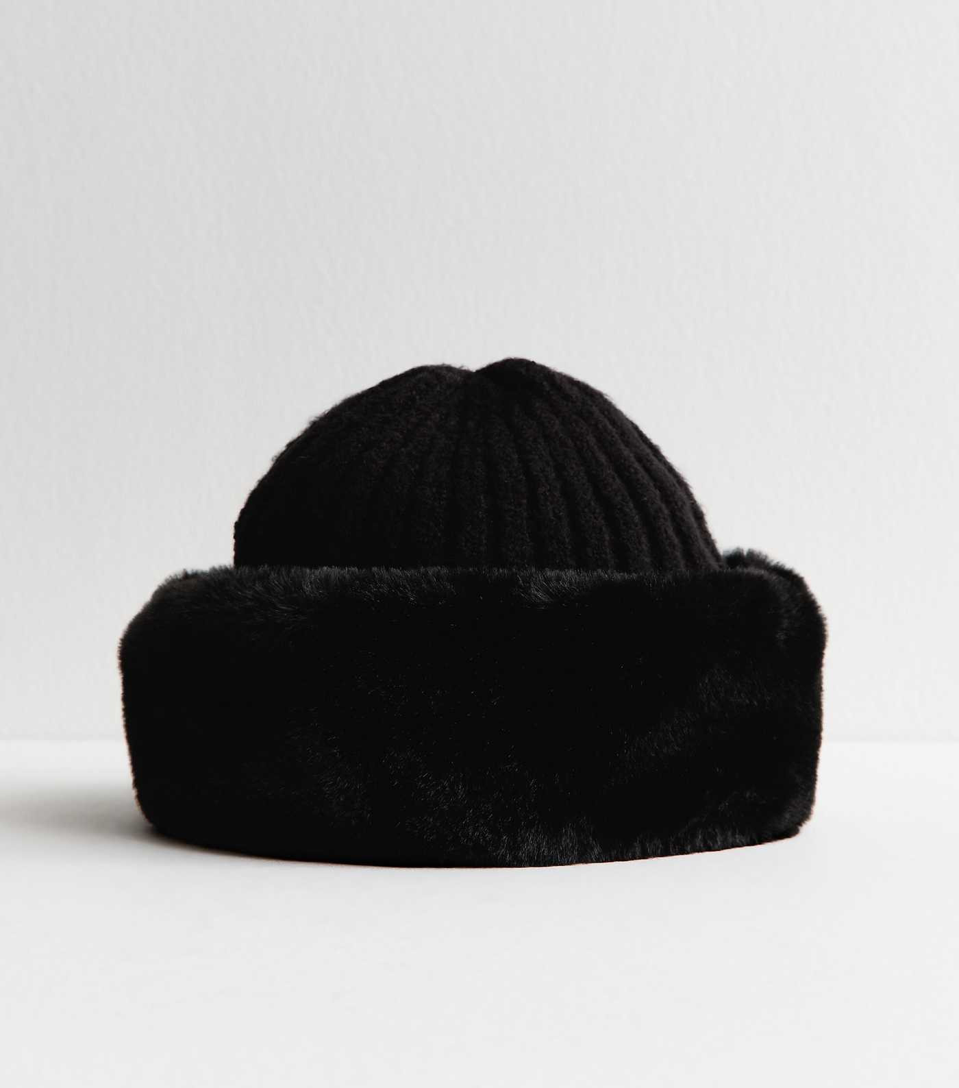 Black Faux Fur Trim Hat | New Look | New Look (UK)