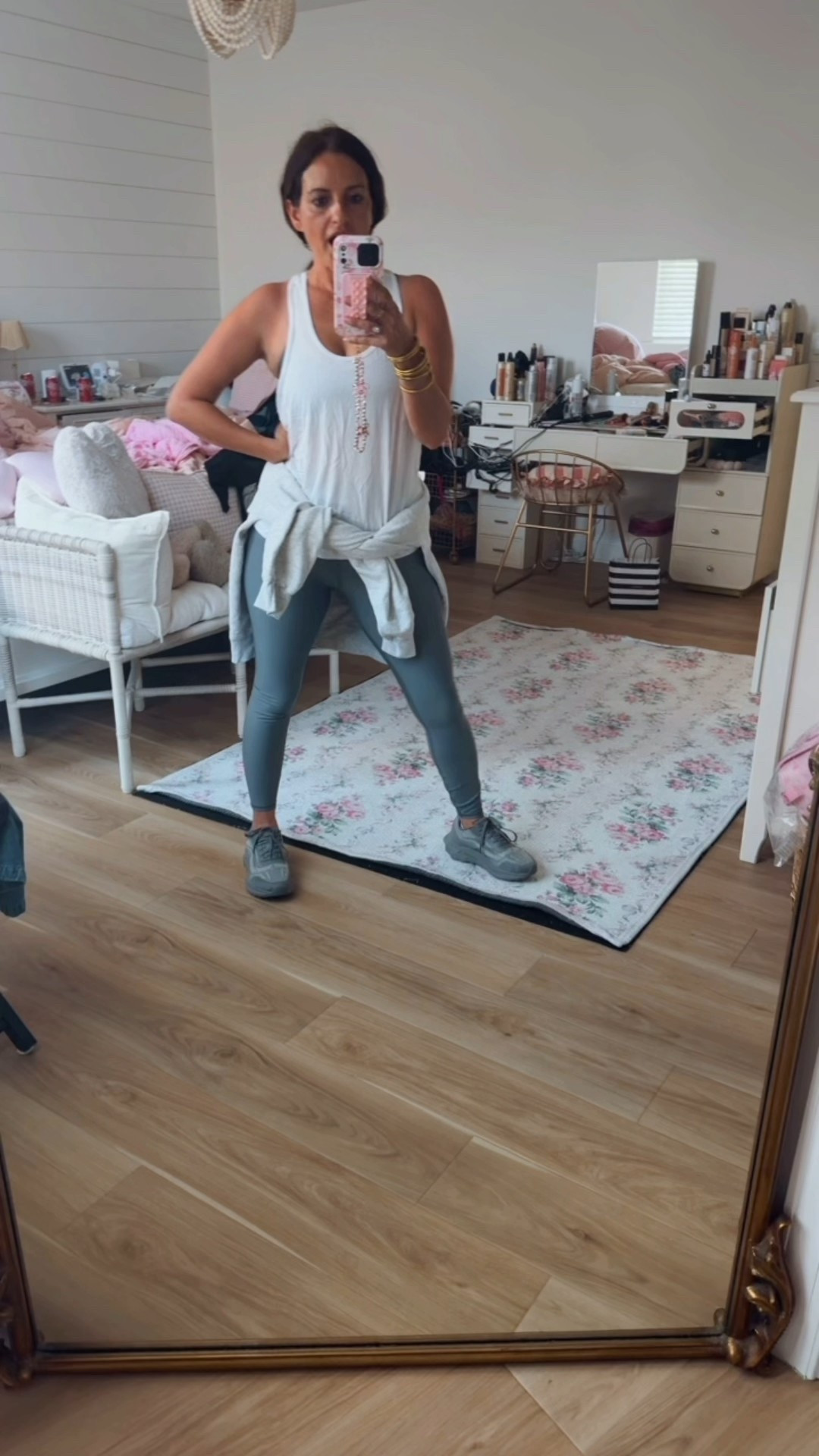 AloAll

#LTKPetite #LTKOver40 #LTKActive