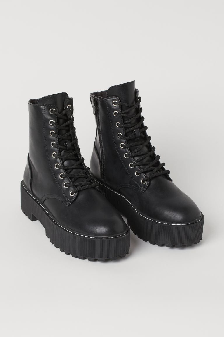 Schwere Combatboots | H&M (DE, AT, CH, DK, NL, NO, FI)